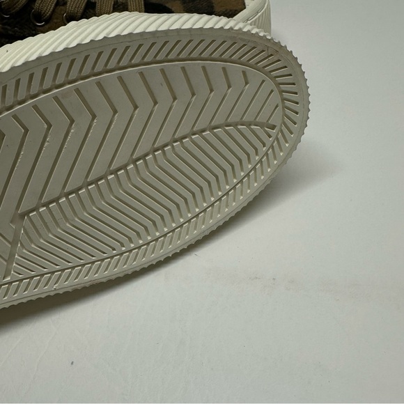 Cariuma Oca high top sneakers size 8.5 men’s 10 women’s nwt - Picture 5 of 8